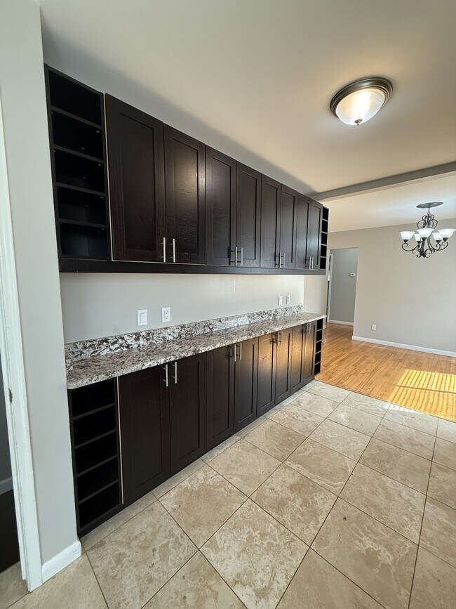 Photo - 3746 Jarvis Ave