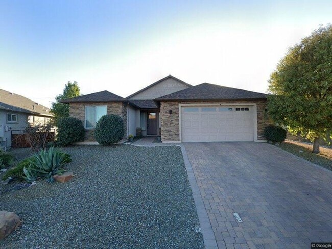 Building Photo - Coming Soon!! Currently Occupied In The Vineyards 3 Bedroom 2 Bath Home - Contact Property Pros P...