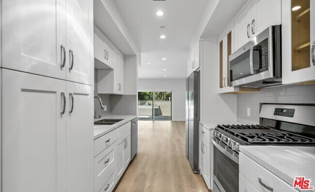 Photo - 2336 Westwood Blvd Unidad 204