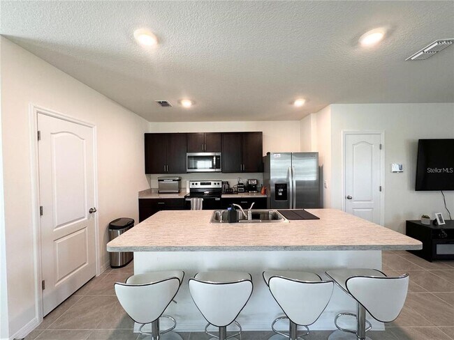 Photo - 2095 King Ranch St