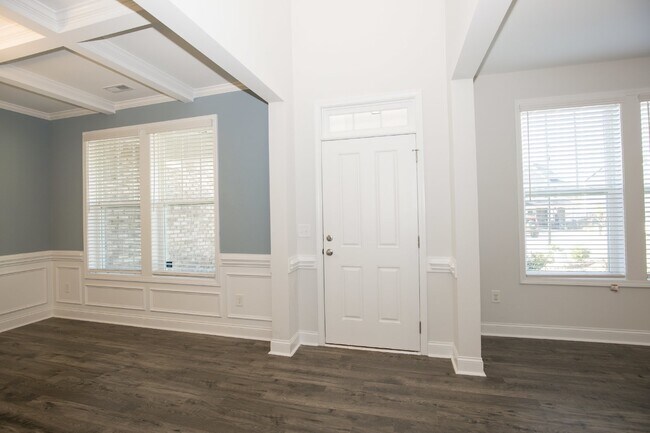 Photo - Charming 4 Bedroom Rental Home with Spacious Layout in Carthage, NC!