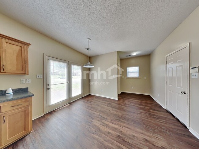7343 Hampton Valley Cv