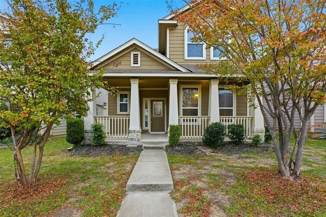 Building Photo - 930 Alamo Plaza Dr