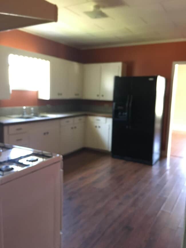 Photo - 123 Martin Luther King Jr St