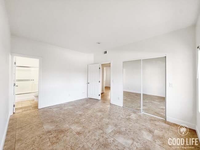 Photo - Spacious 3BR/2BA Condo with Balcony in Lem... Unidad 113