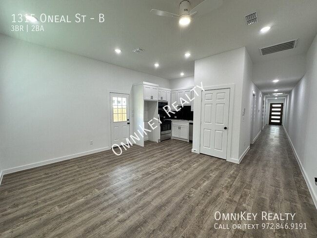Photo - 1315 Oneal St Unit B