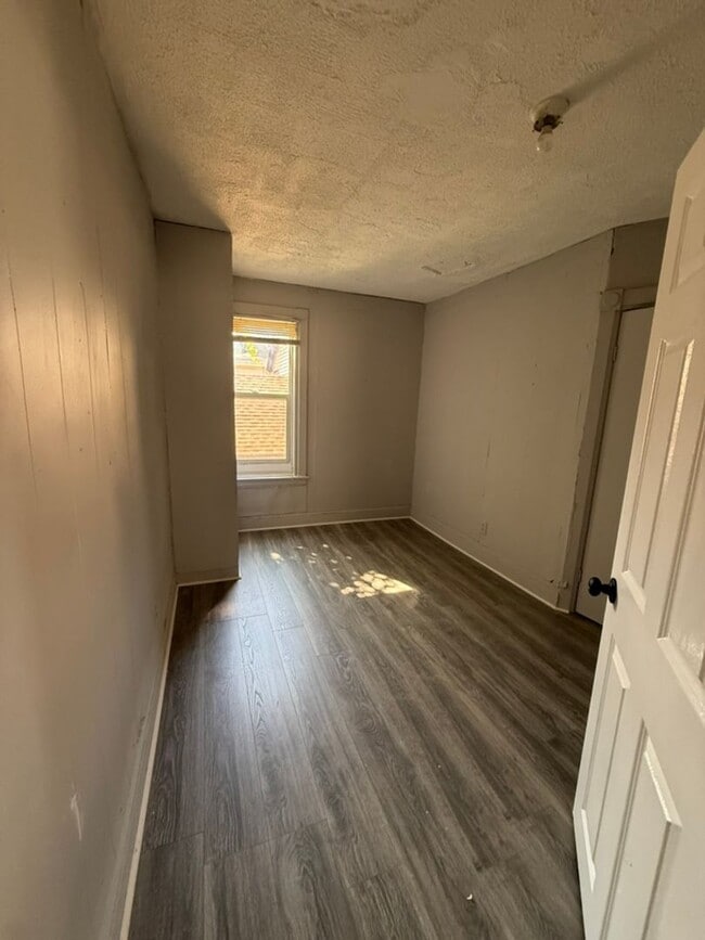 1121 St Vincent St Unit 2