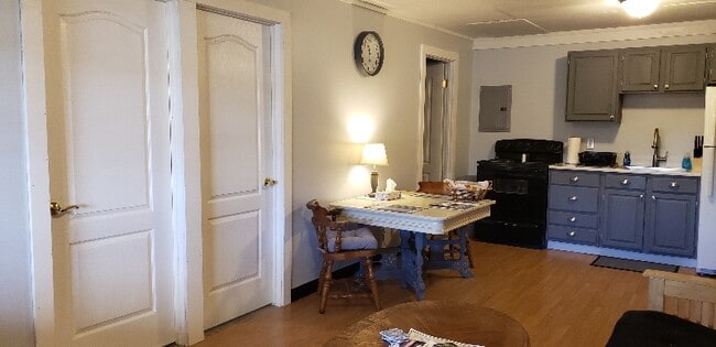 Photo - 162 Lancaster Rd