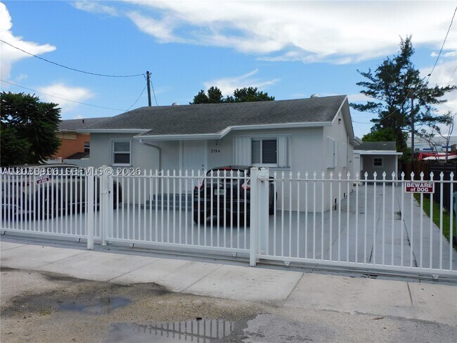 Photo - 2754 NW 26th St Unit C