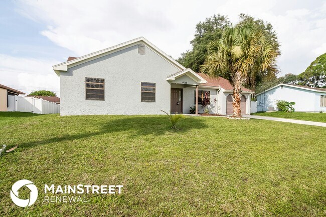 Photo - 4055 Vermont Ln