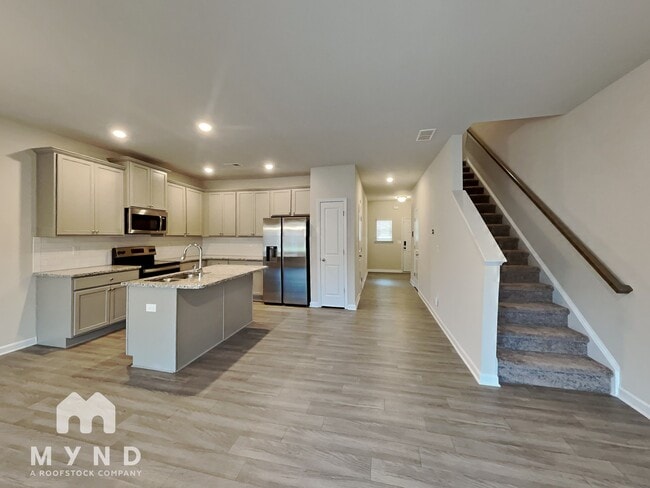 Photo - 4949 Lower Elm St