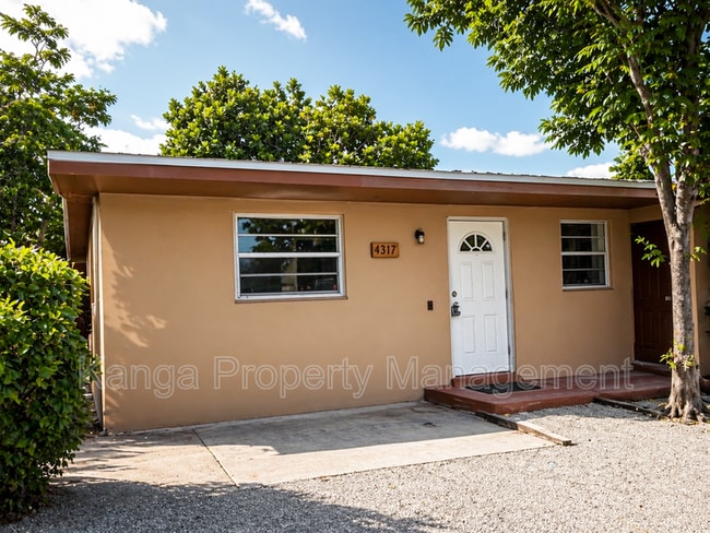Photo - 4317 Cocoanut Rd