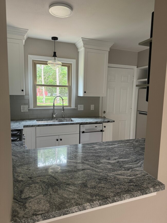 Photo - 119 Springbrook Dr