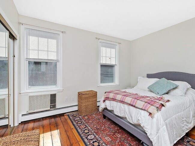 Photo - 20 Park St Unit 1