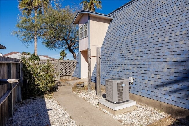 Photo - 13813 Flintlock Dr