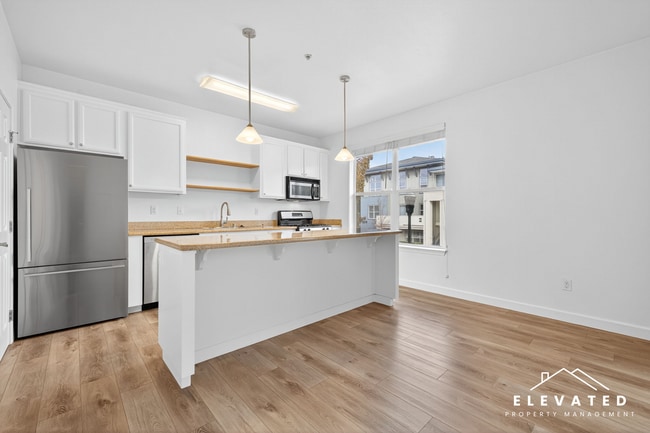 Photo - 905 Doubles Dr