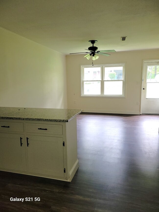 Photo - 219 Stone Dr