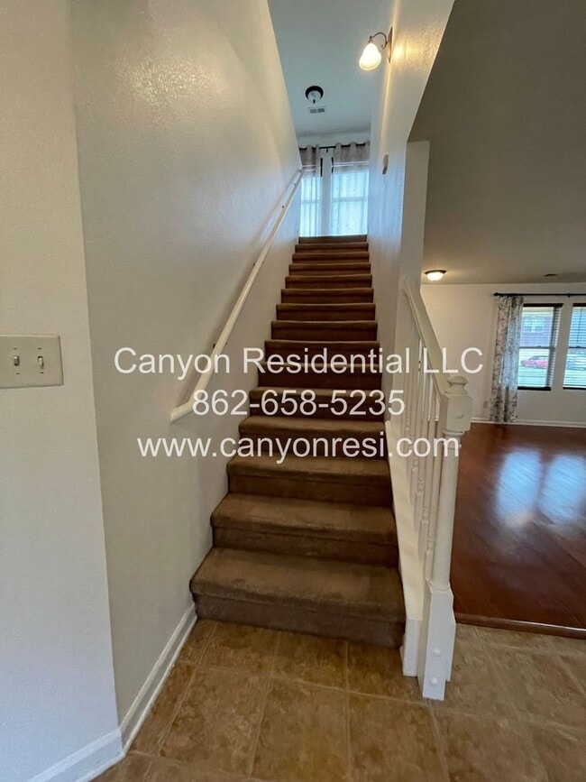 Photo - Great Location the spacious 3BR 3BA won't last long!