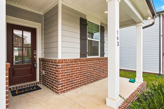 Photo - 163 E Millbrook Dr