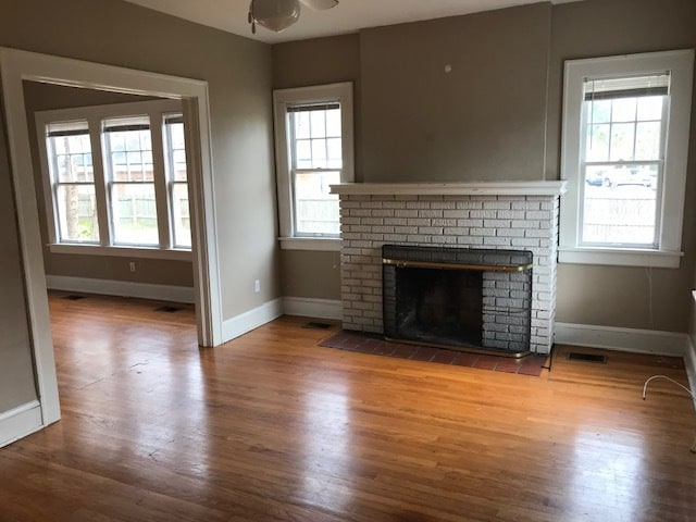 Building Photo - 2717 Oak St Unit 2717