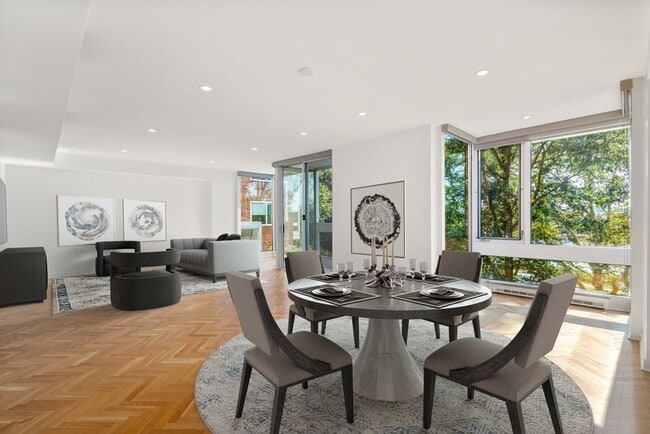 Photo - 975 Memorial Dr Unit 412