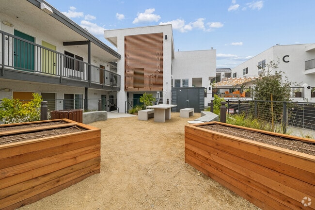 Community Garden - Mesa Vista Apartments