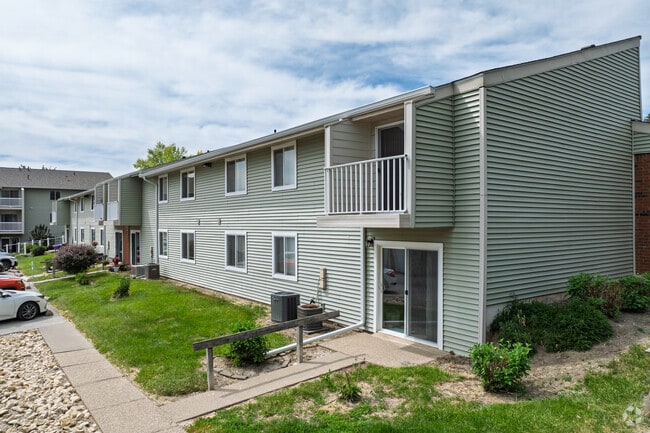 Alternate Exterior - Winding Hills Apartments