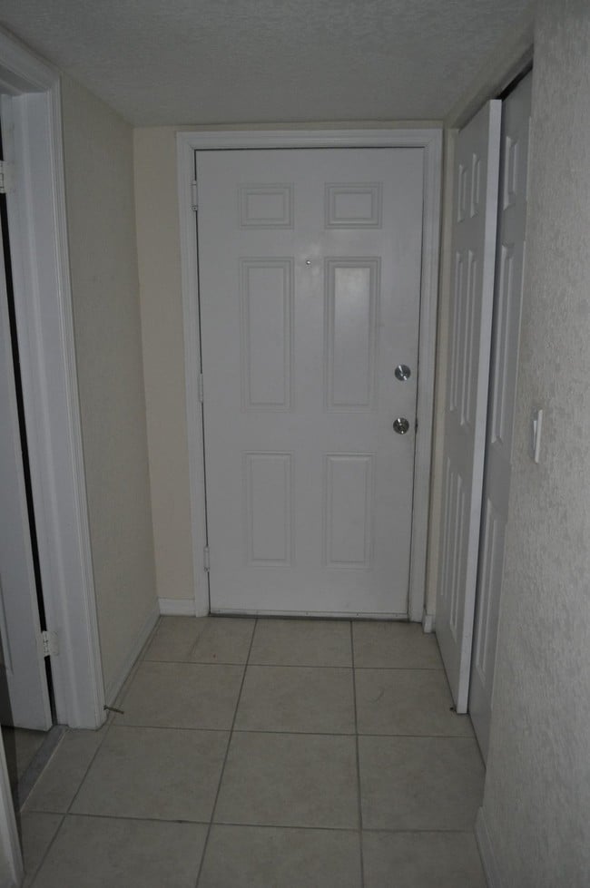 Photo - 7713 SW 88th St Unidad A203