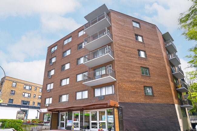 Photo - 5450 Chem. Queen Mary