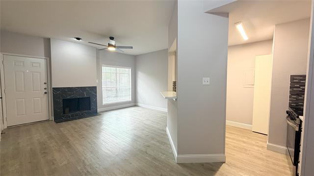 Building Photo - 5757 Martel Ave Unit B05