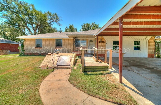 Photo - 8712 NE 25th St