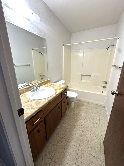 Photo - 2101 Eastwind St