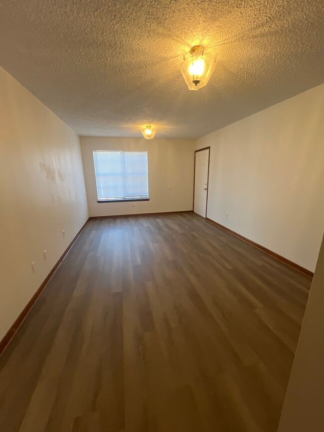 Photo - 2 Bedroom 1 bath for lease