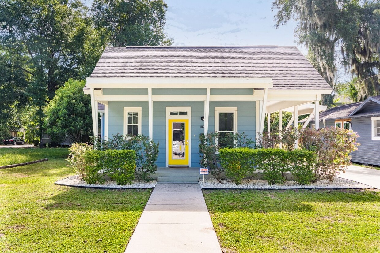 Charming 3-Bedroom Craftsman Home in Prime... - Charming 3-Bedroom Craftsman Home in Prime...