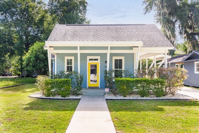 Charming 3-Bedroom Craftsman Home in Prime... - Charming 3-Bedroom Craftsman Home in Prime...