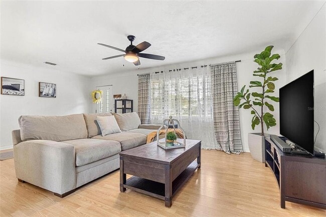 Photo - 6190 36th Ave N