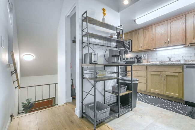 Photo - 515 D'onofrio Dr