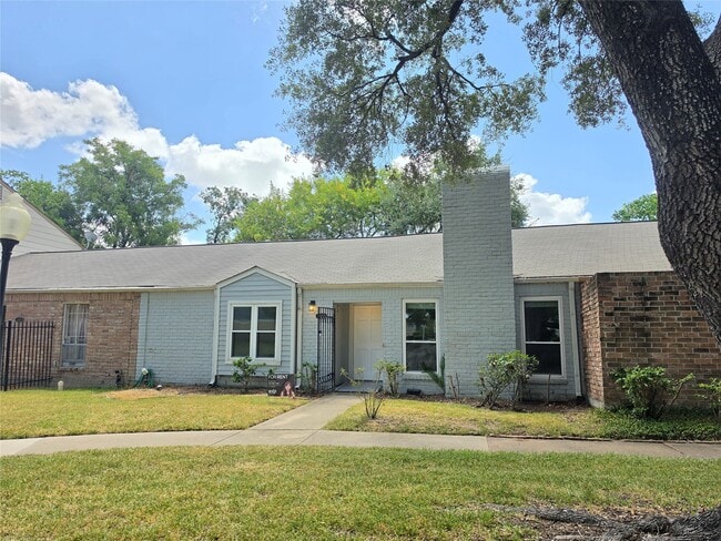 Photo - 11805 Southlake Dr