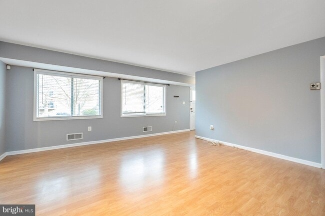 Photo - 10620 Weymouth St Unit 1