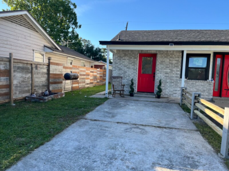 Photo - 4823 Otterbury Dr