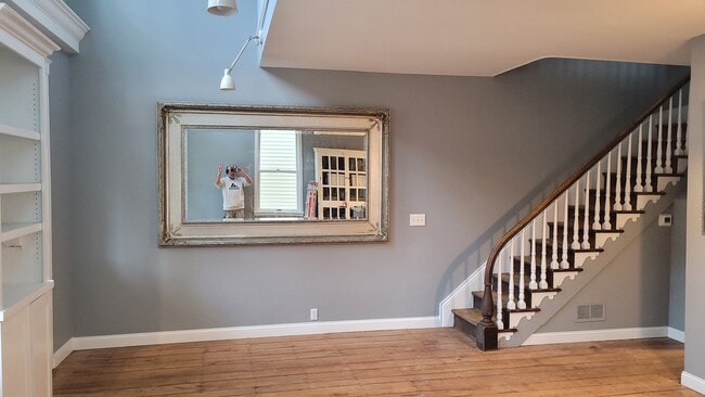 Photo - 808 Summit St