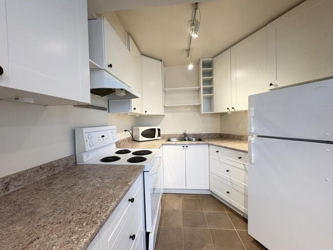 Photo - 1 bedroom in Vancouver BC V6R 2J4