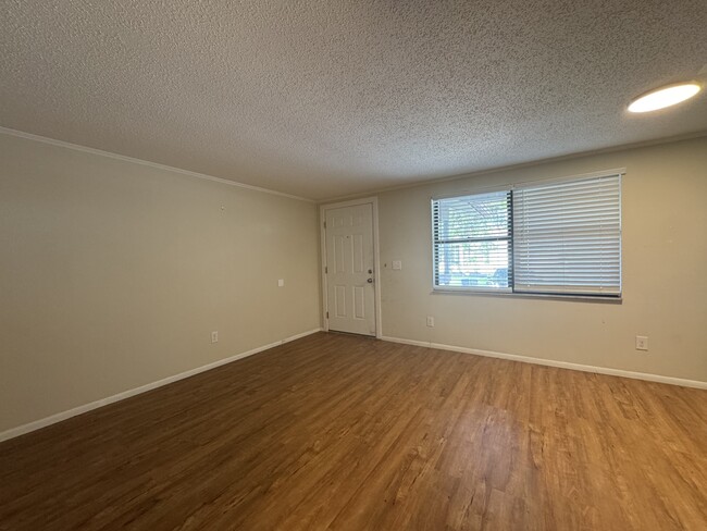 Photo - 207 Shore T Rd Unit 250-MAI