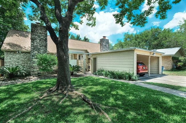 Photo - 2711 St Edwards Cir Townhome