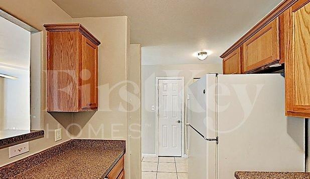 Photo - 2932 La Estancia Ln