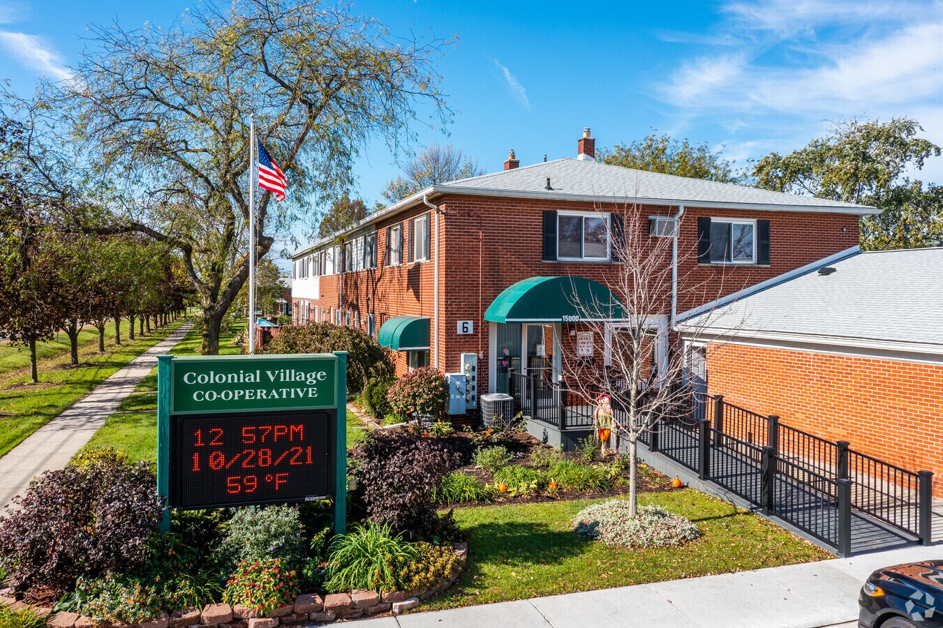 Photo - Colonial Village Co-Op