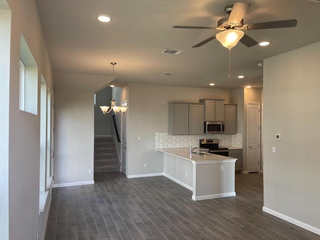 Photo - 1015 Vista View Dr