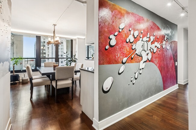 Photo - 1030 N State St Unit 2GH