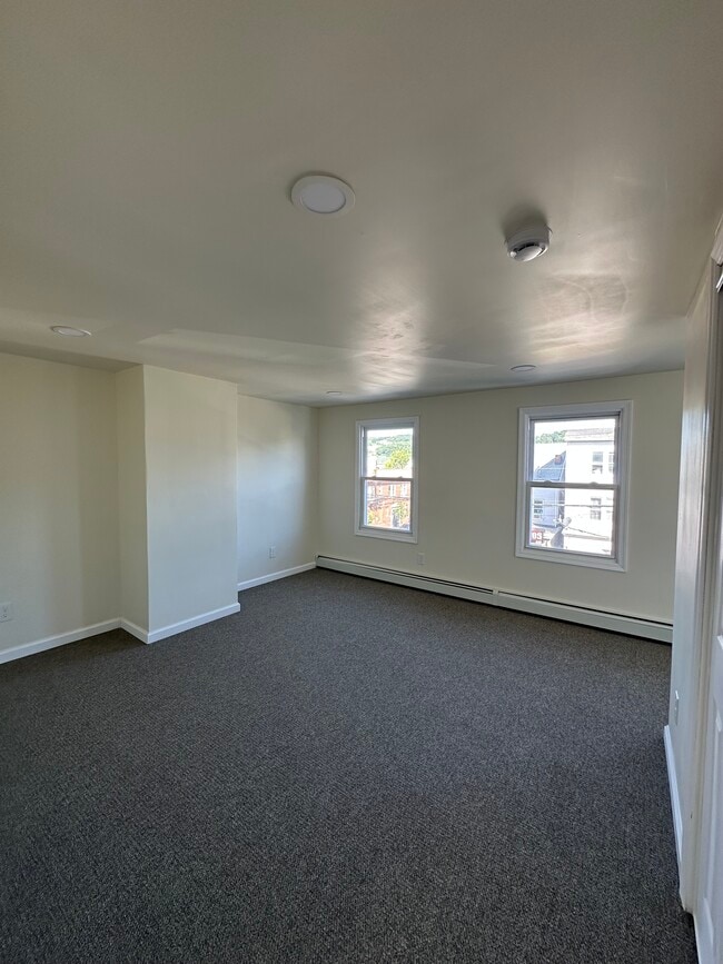 Photo - 264 Union Ave Unidad 2