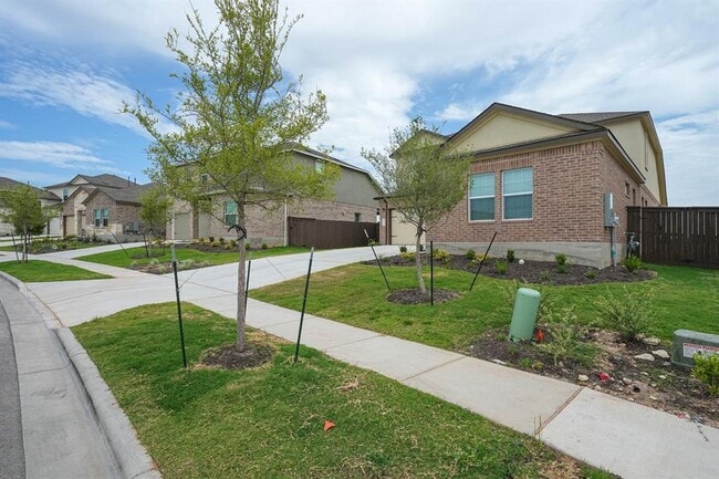 Building Photo - 932 Mallow Rd